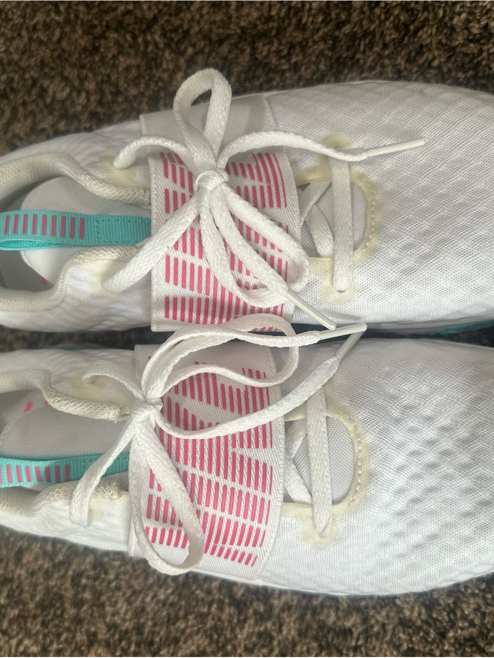 Women’s Nike White Sneakers with Pink Insole Logo size 8.5